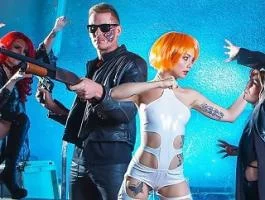 Секс пародия на терминатора и пятого элемента