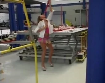 Экстрим с сексуальными мамочками