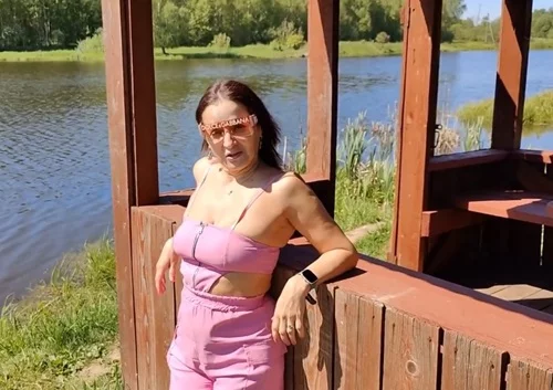 Поехал рыбачить на природу и встретил мамку друга